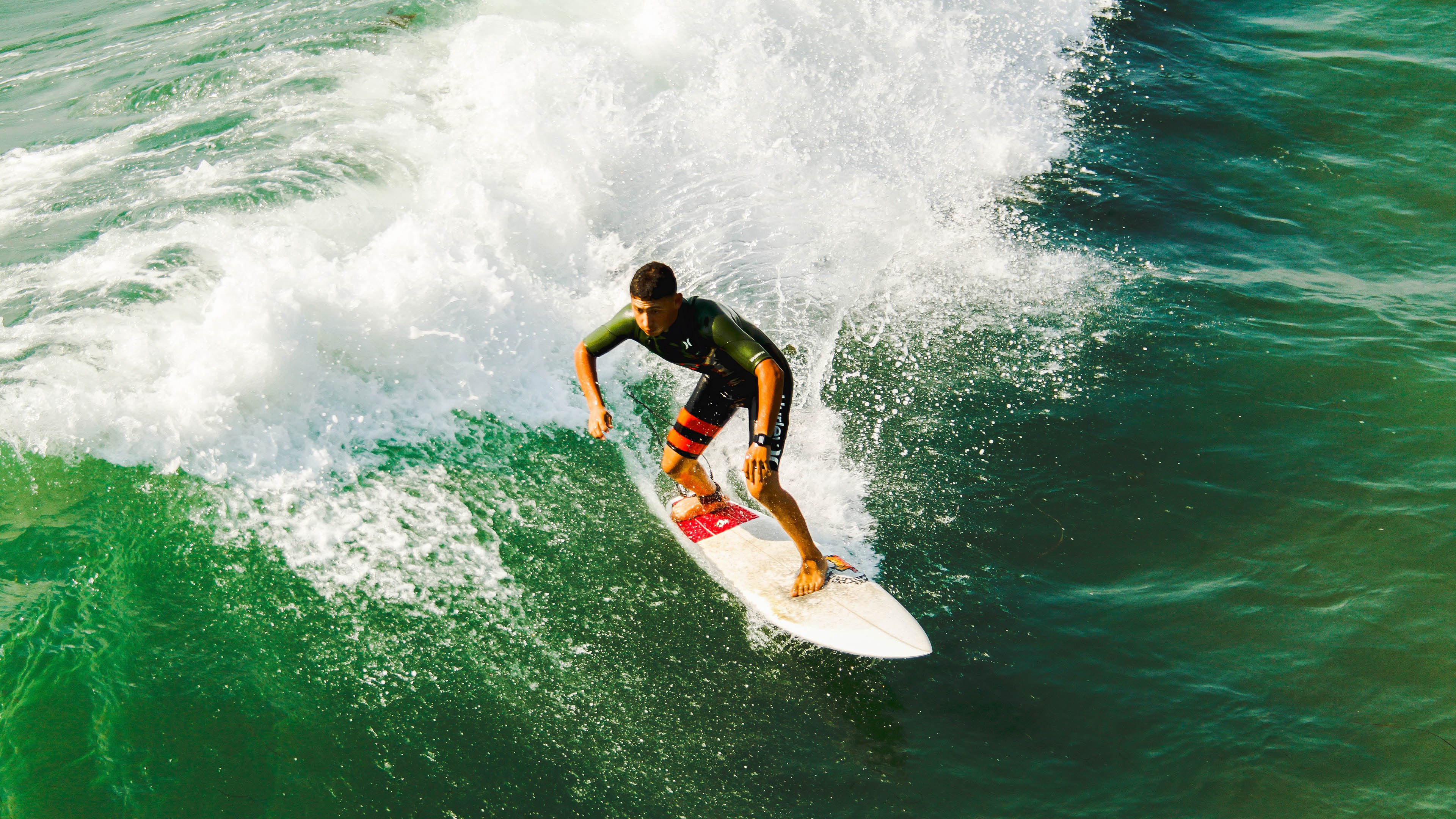 斯特拉斯堡快攻犀利撕破对手防线,1518斯特拉斯堡